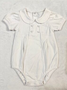 NWOT Classic White Peter Pan Collar pleated 100% cotton onesie 24mo